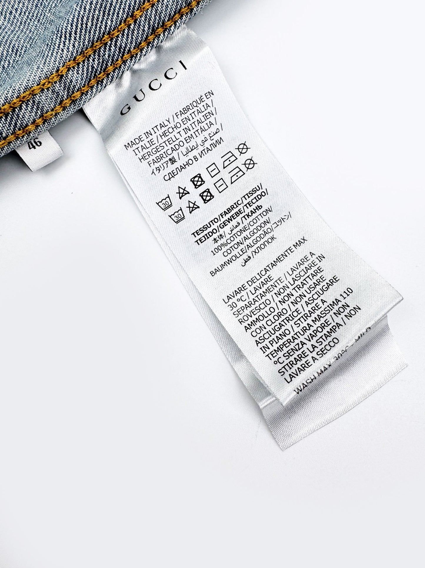 엠보싱 데님셔츠 (Embossed denim shirt)