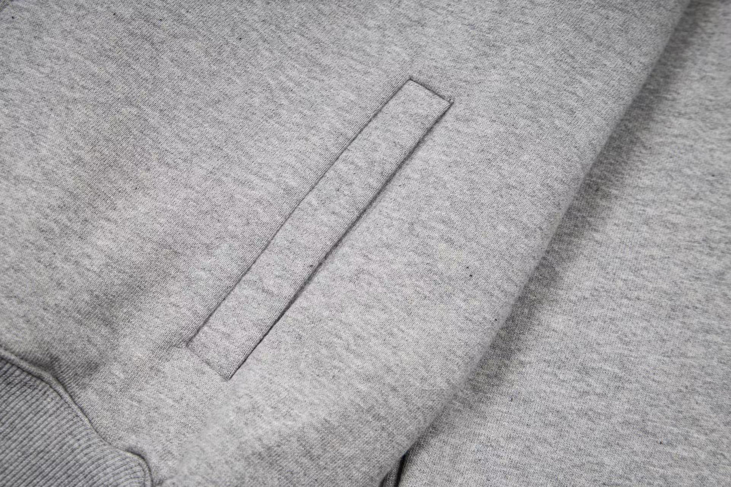 아플리케 집업 (Applique Zip-up)