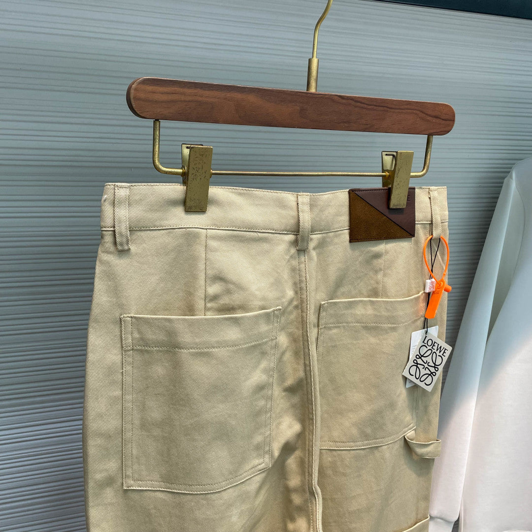 플레이트 팬츠 (Pleated pants)