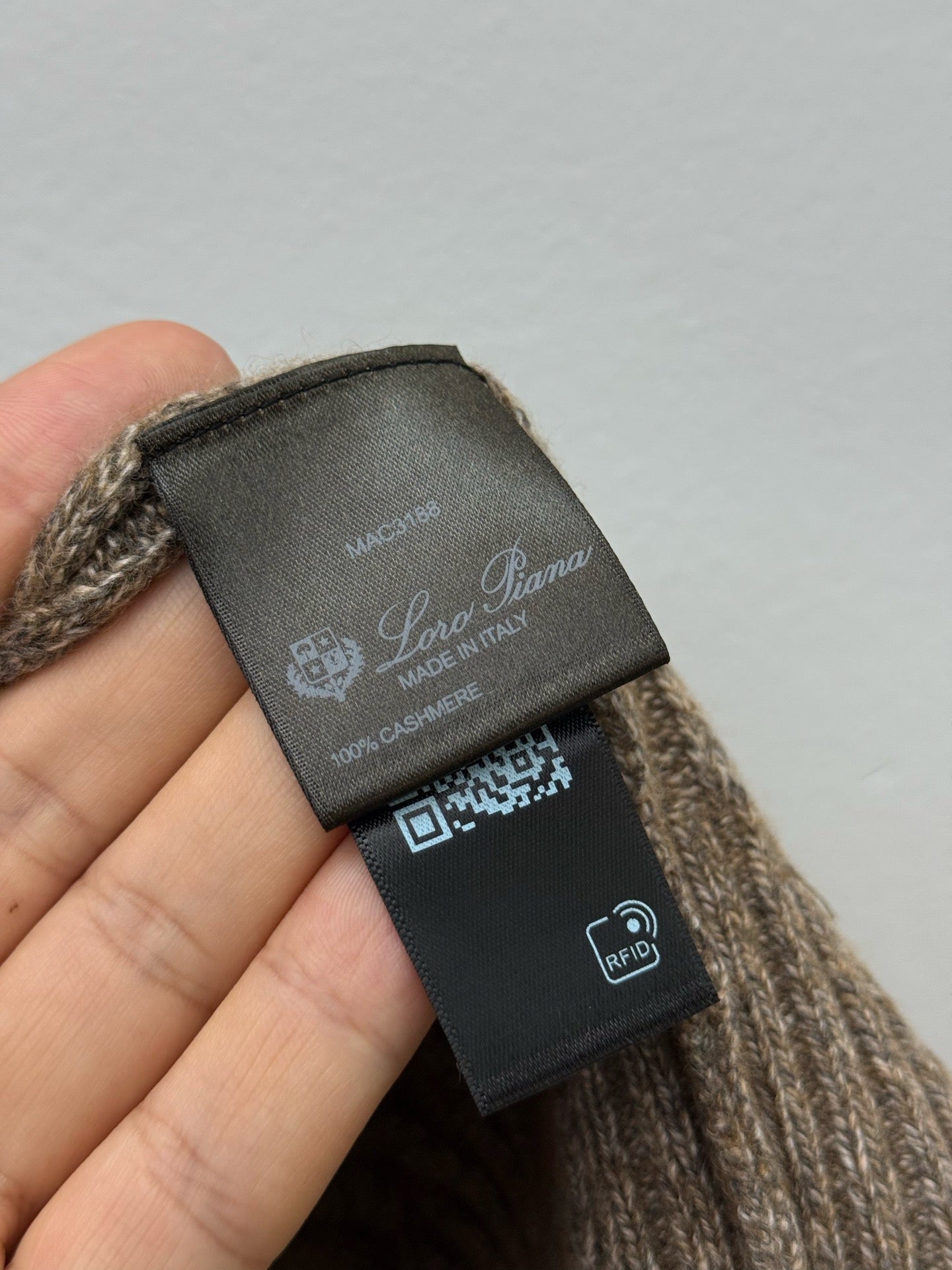 봄버 케이블 니트집업 (Bomber Cable Knit Zip-up)