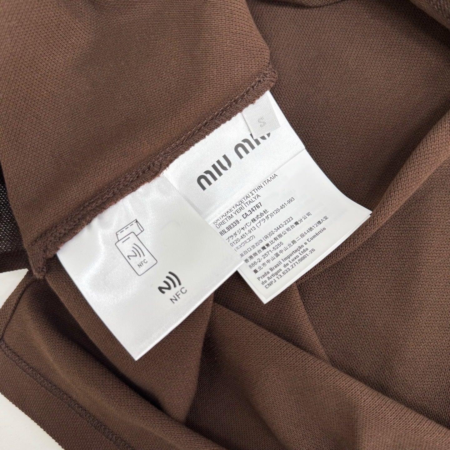 레터링 티셔츠 (lettering t-shirt)