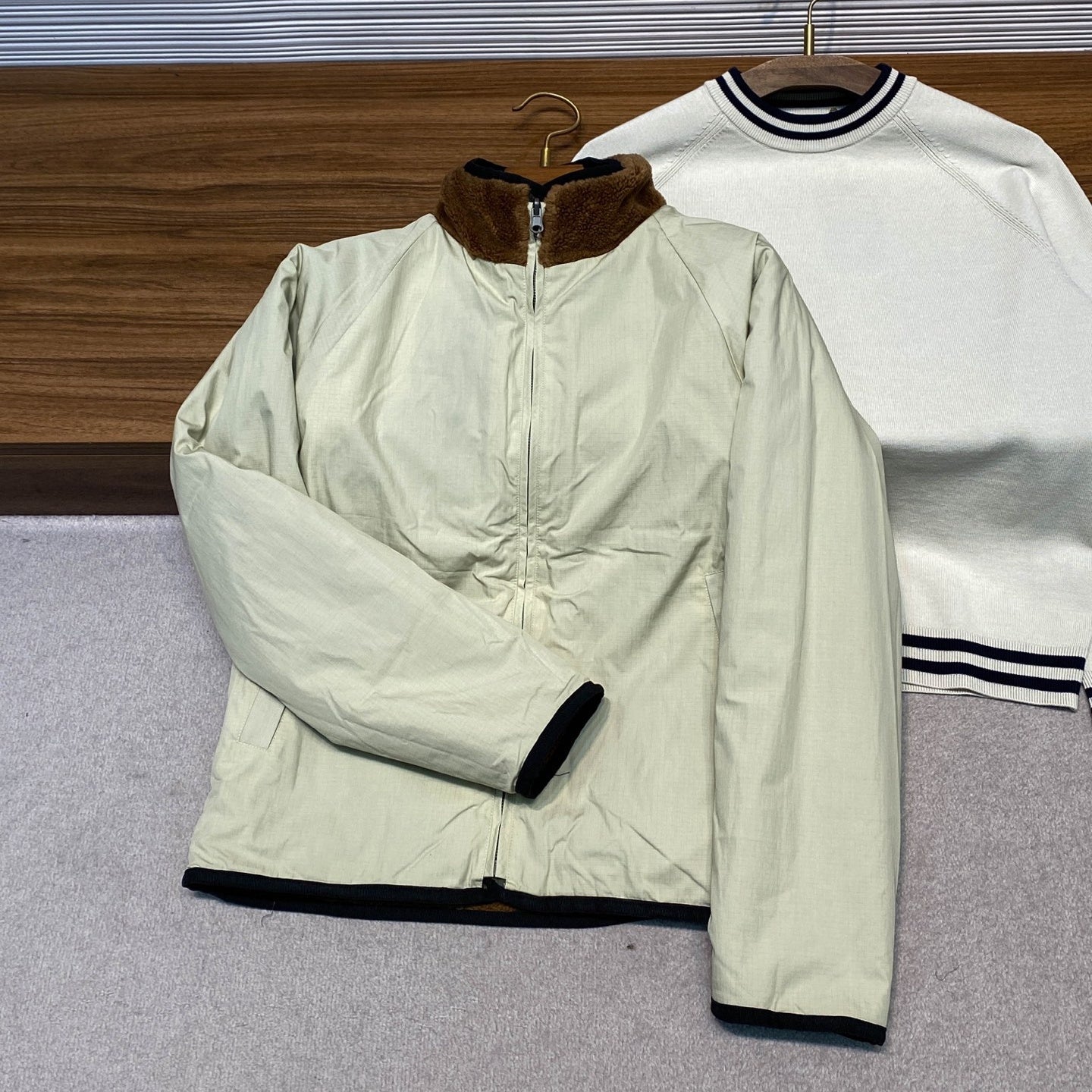 리버시블 램스울 재킷 (Reversible lambswool jacket)