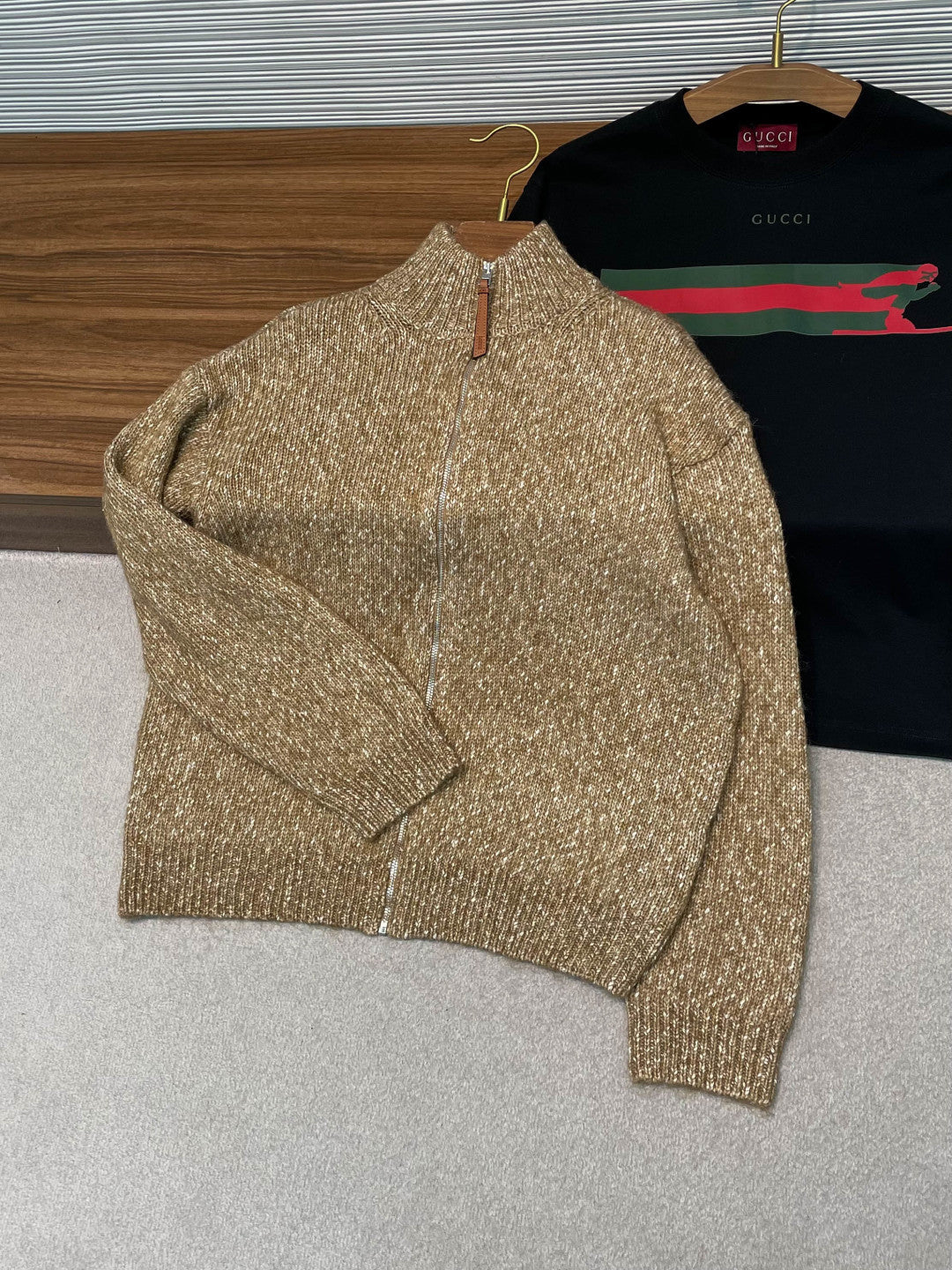 인타르시아 터틀넥 (Intarsia turtleneck)