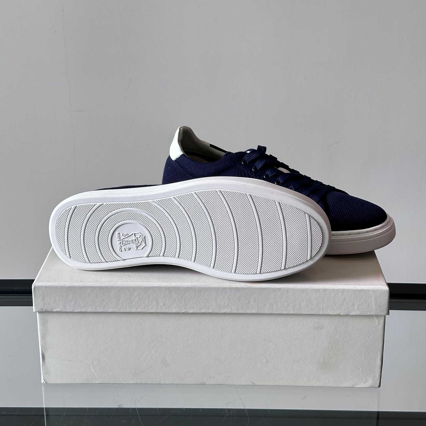 풋베드 스니커즈 (Footbed Sneakers)