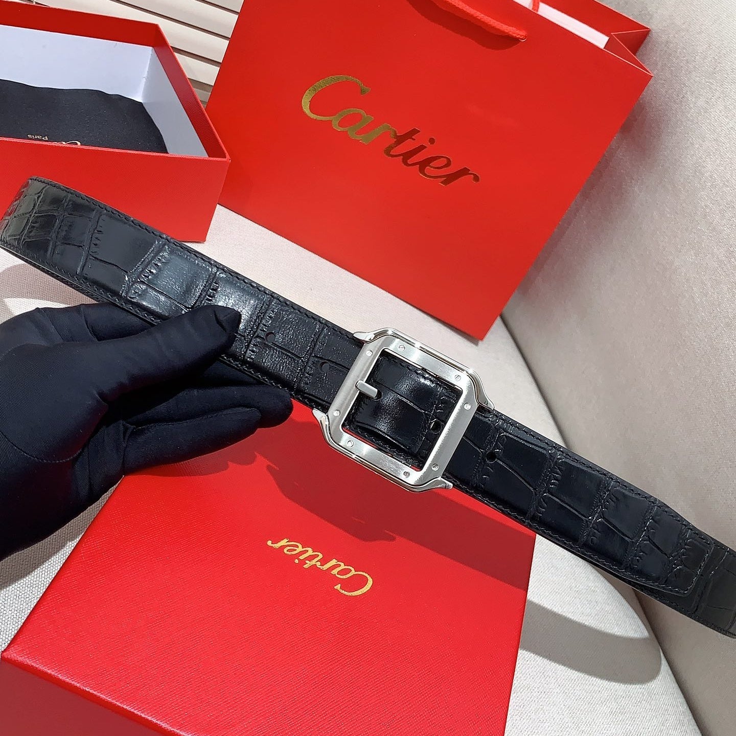 핀 버클 벨트 (pin buckle belt)