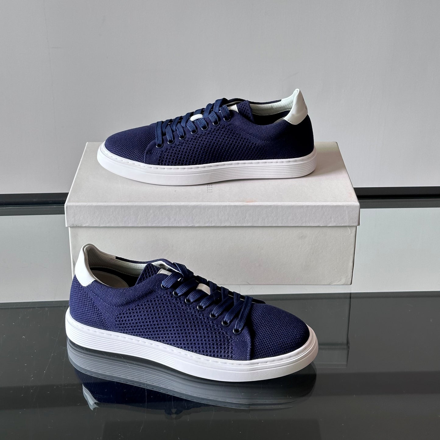 풋베드 스니커즈 (Footbed Sneakers)