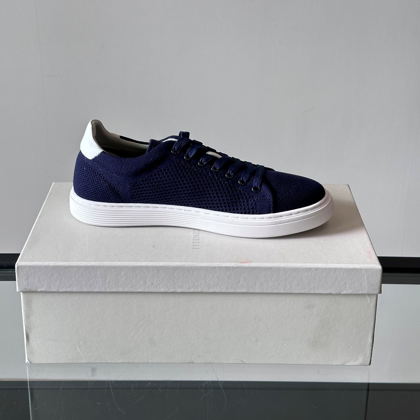 풋베드 스니커즈 (Footbed Sneakers)