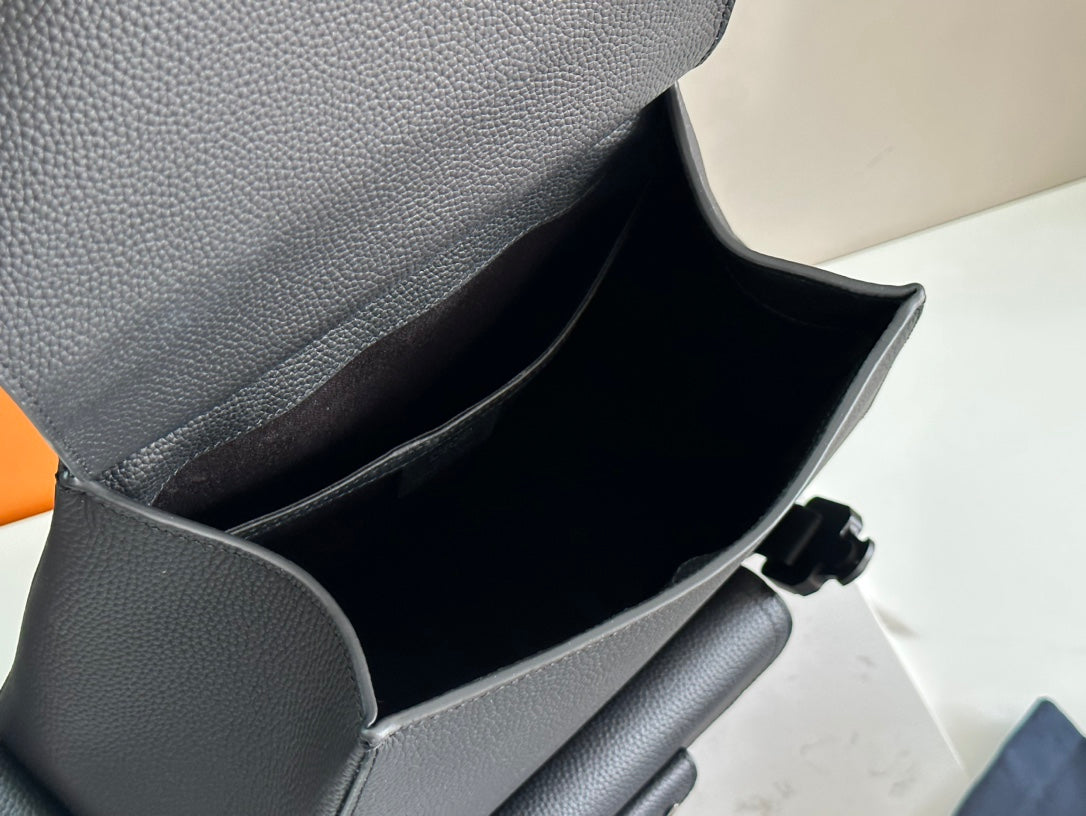 K492809.12 새들백팩