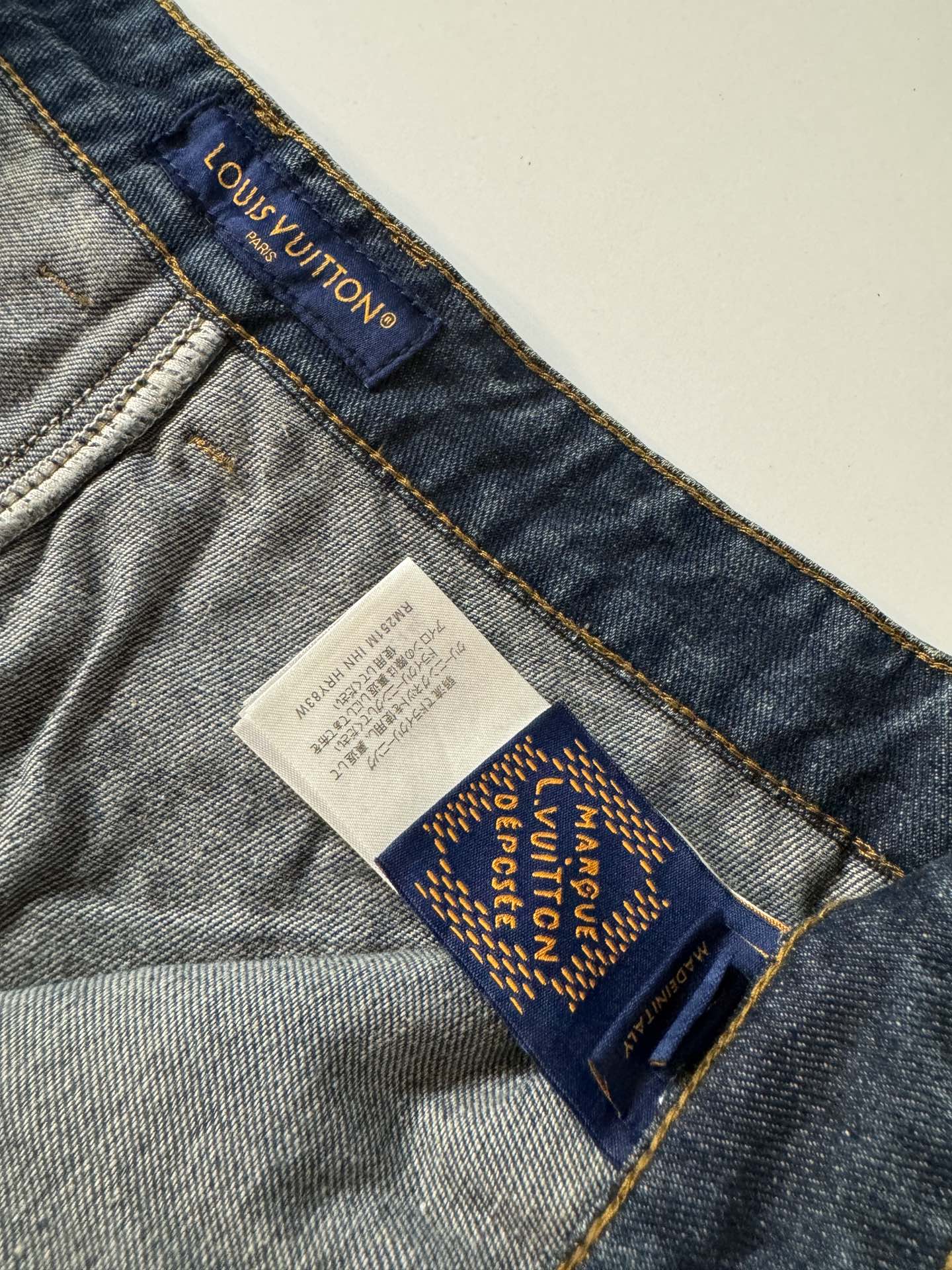 니고 청반바지 (Nigo denim shorts)