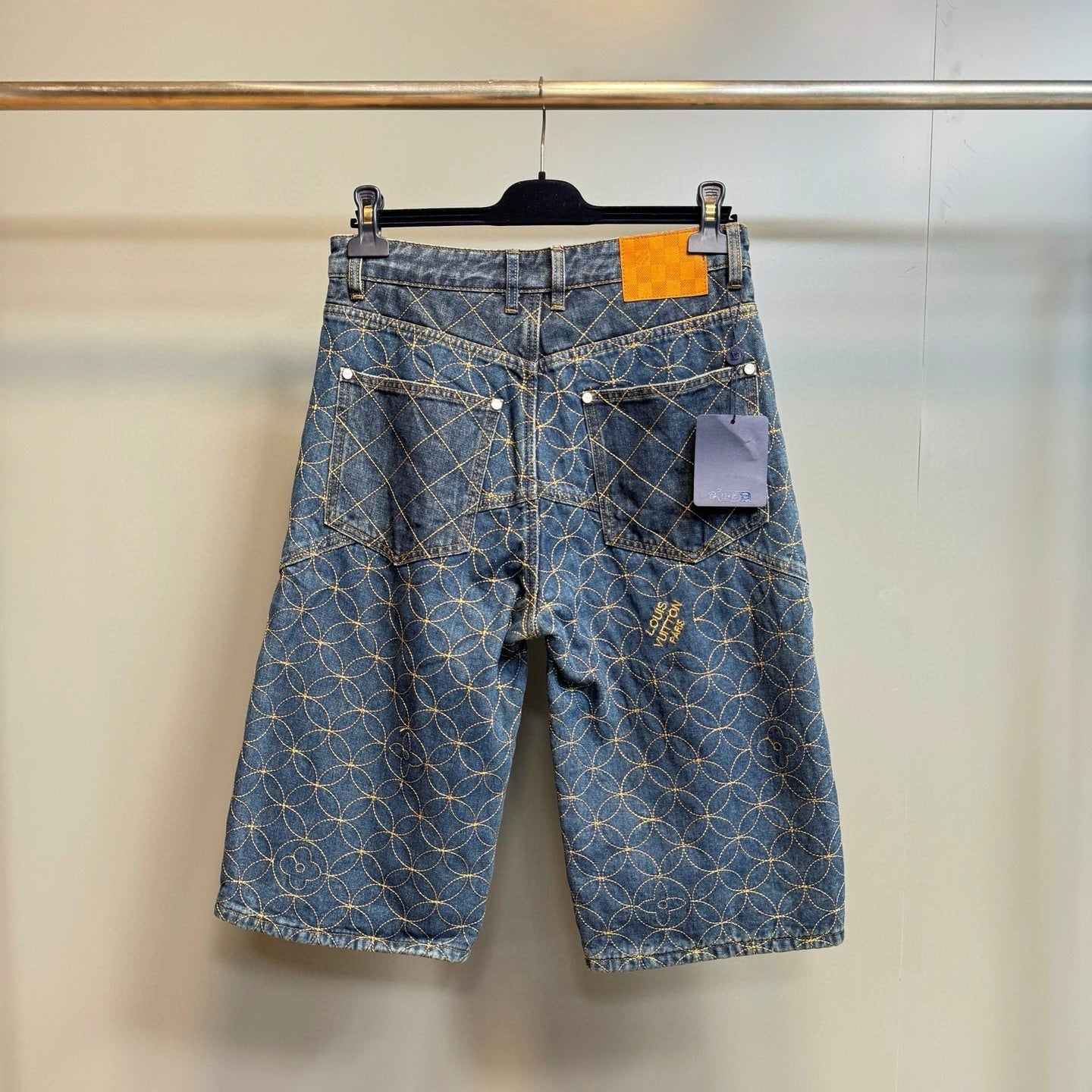 니고 청반바지 (Nigo denim shorts)