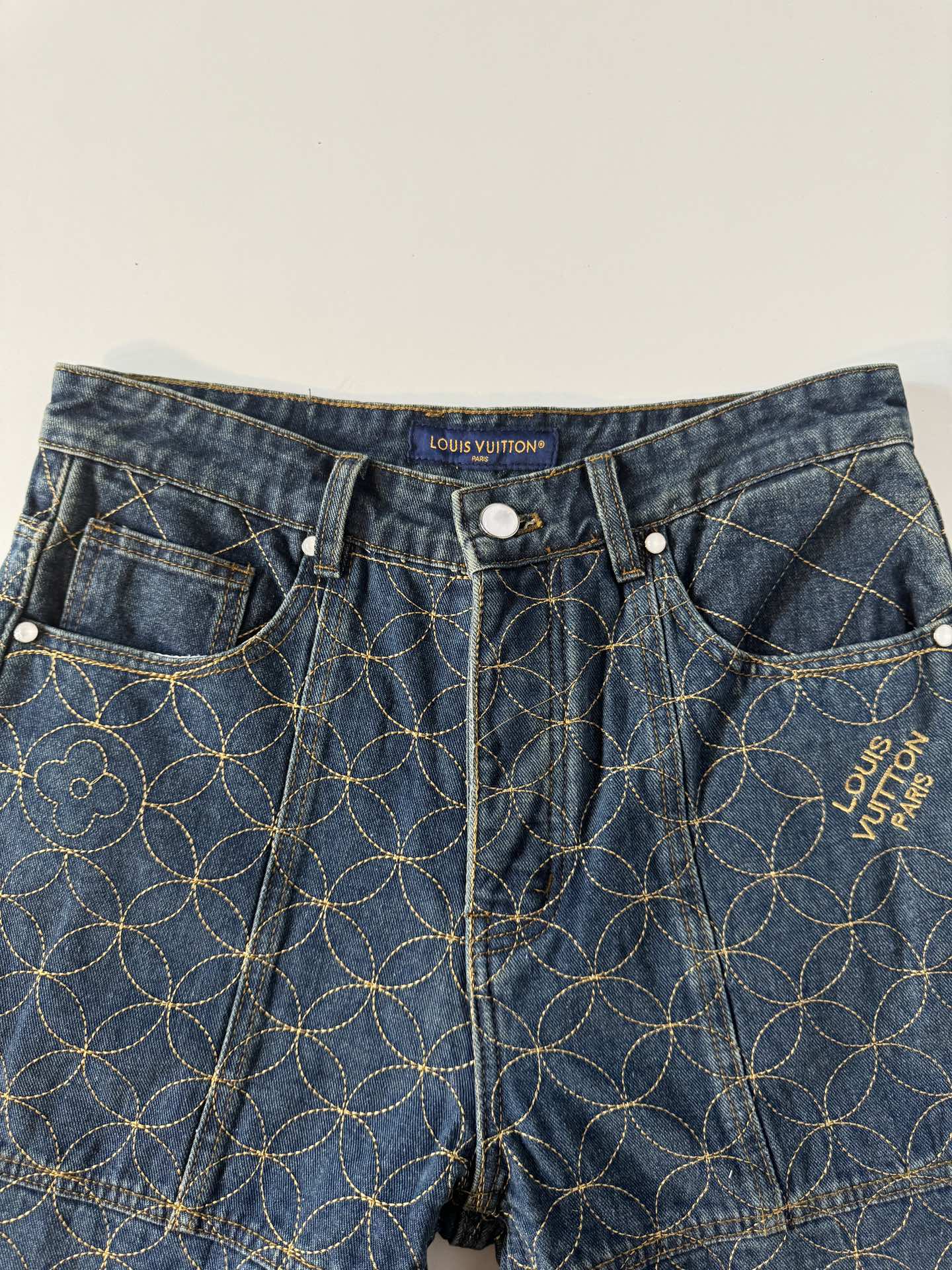니고 청반바지 (Nigo denim shorts)