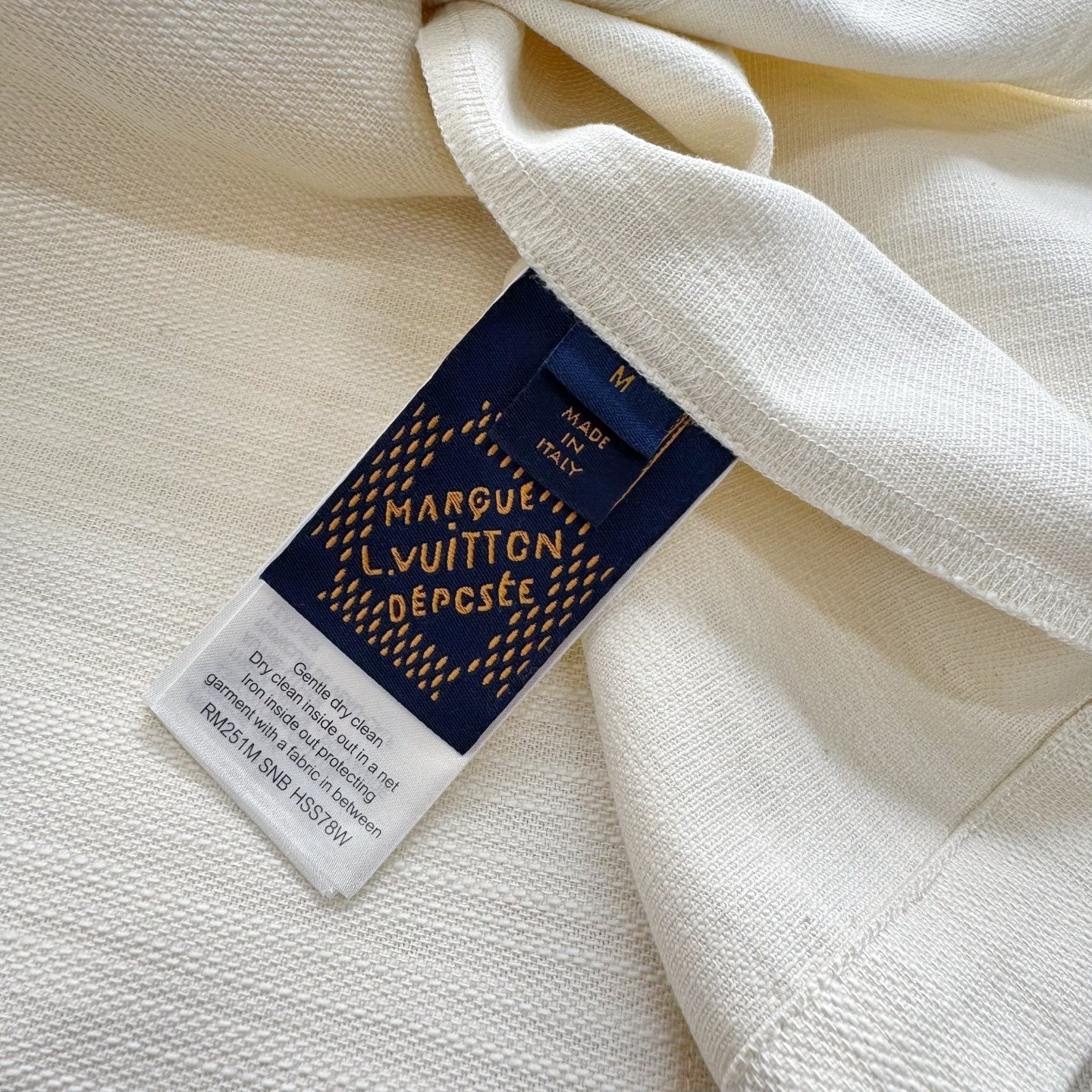 라벨 반팔셔츠 (label short sleeve shirt)