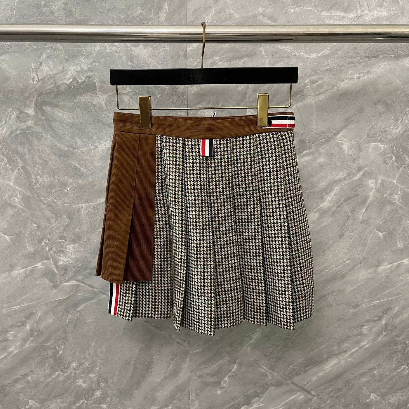하운드투스 스커트셋업 (Houndstooth skirt set-up)