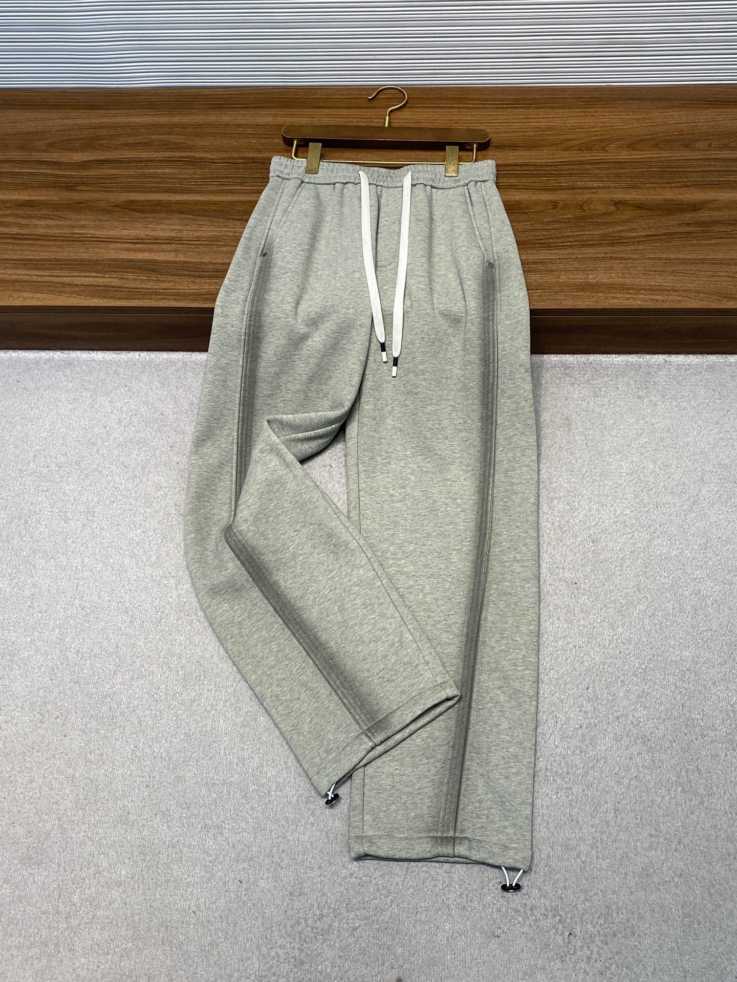 드로스트링 밴딩팬츠 (Drawstring banding pants)