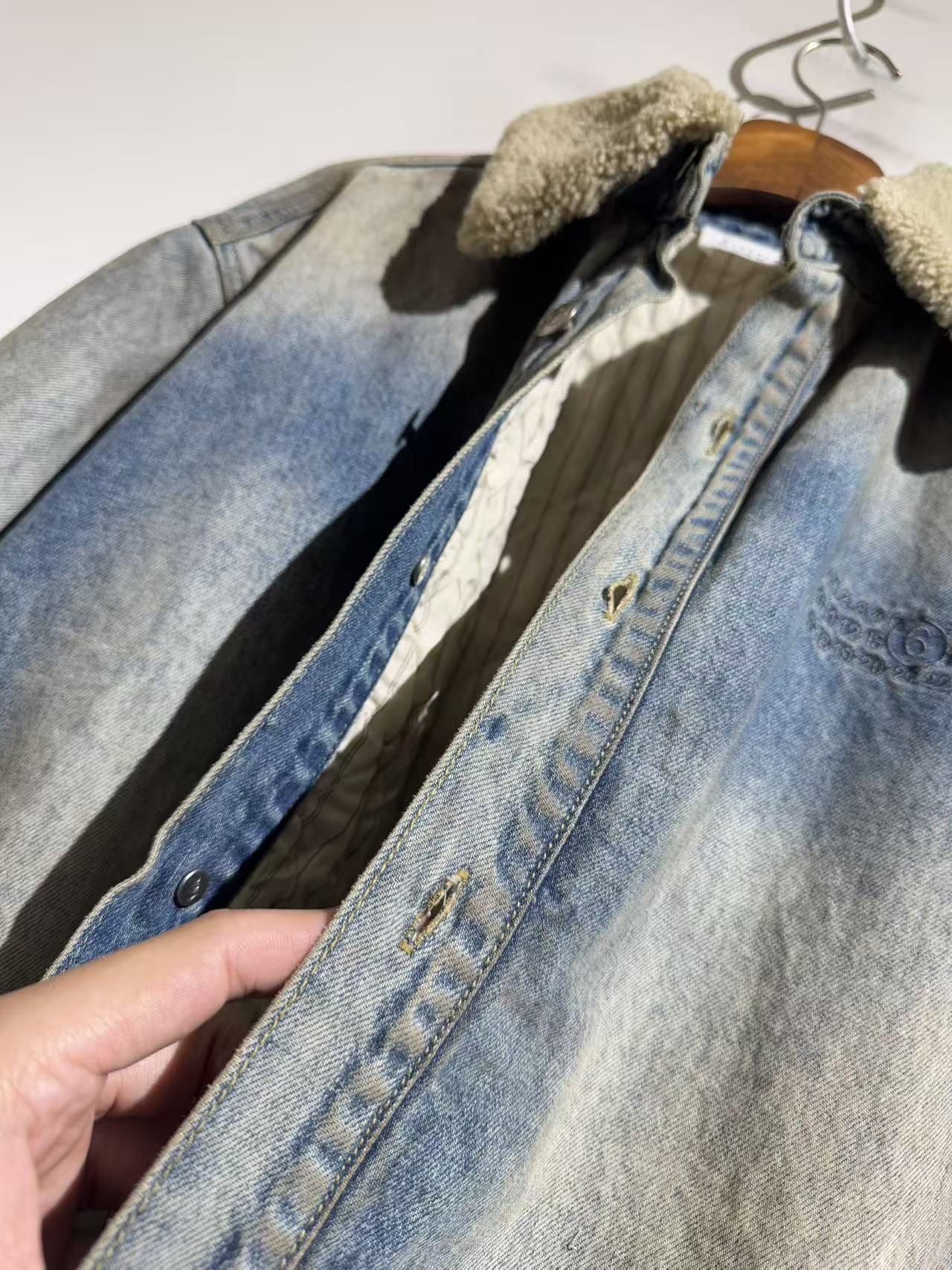 데님 패딩 재킷 (denim padded jacket)