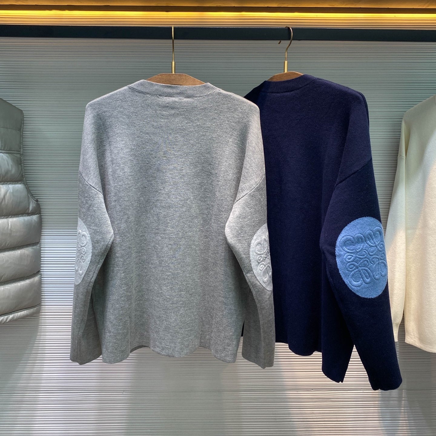 울 블렌드 니트 (Wool blend knit) 남여공용