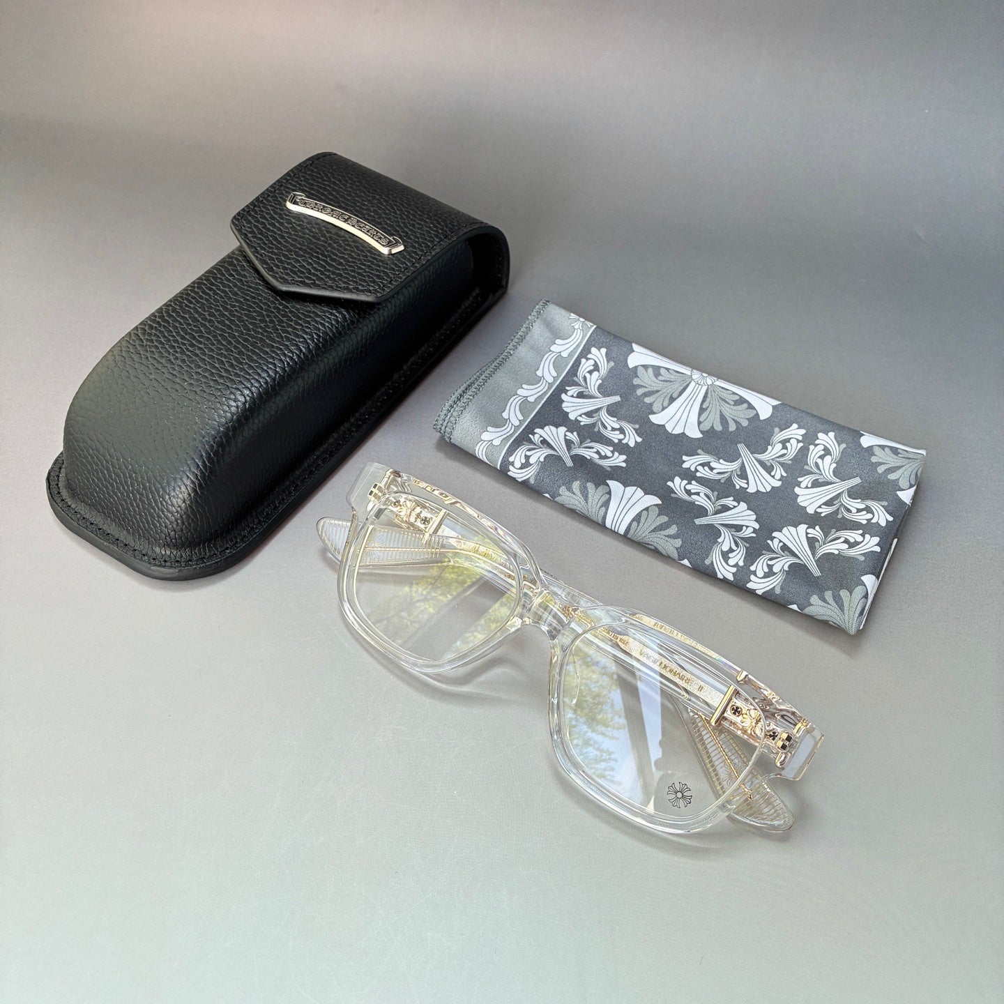 본누아쇠르 안경테 (Bonnoisier glasses)