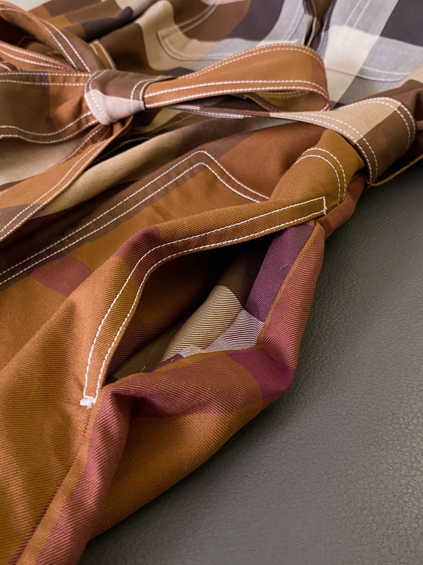 버치 트렌치코트 (Birch trench coat)