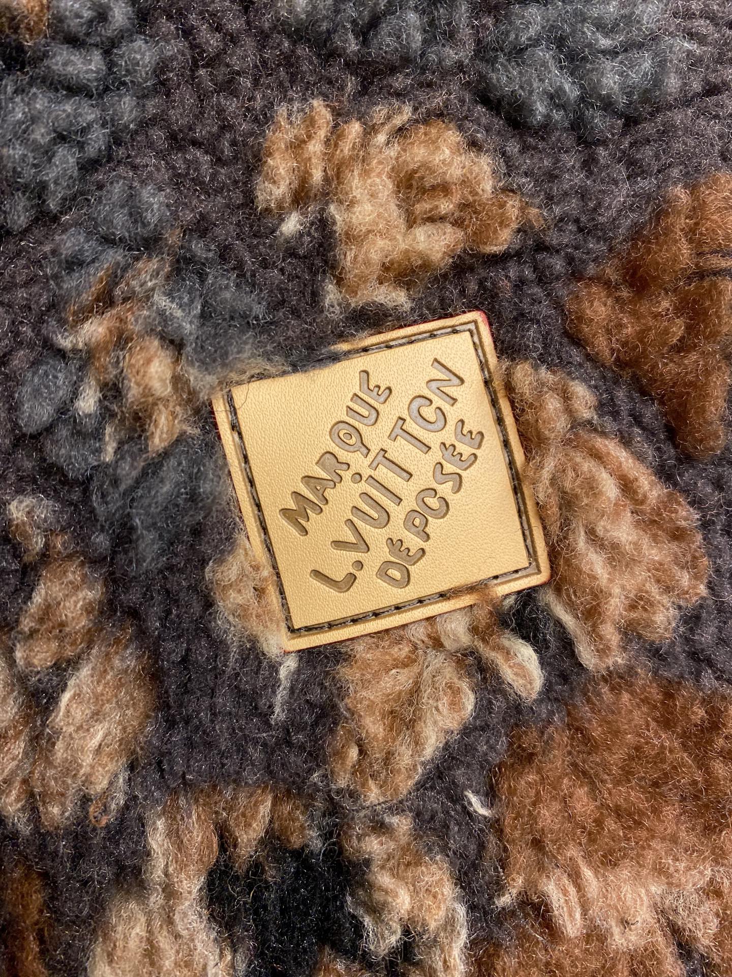 테디베어자켓 (Teddy bear jacket)
