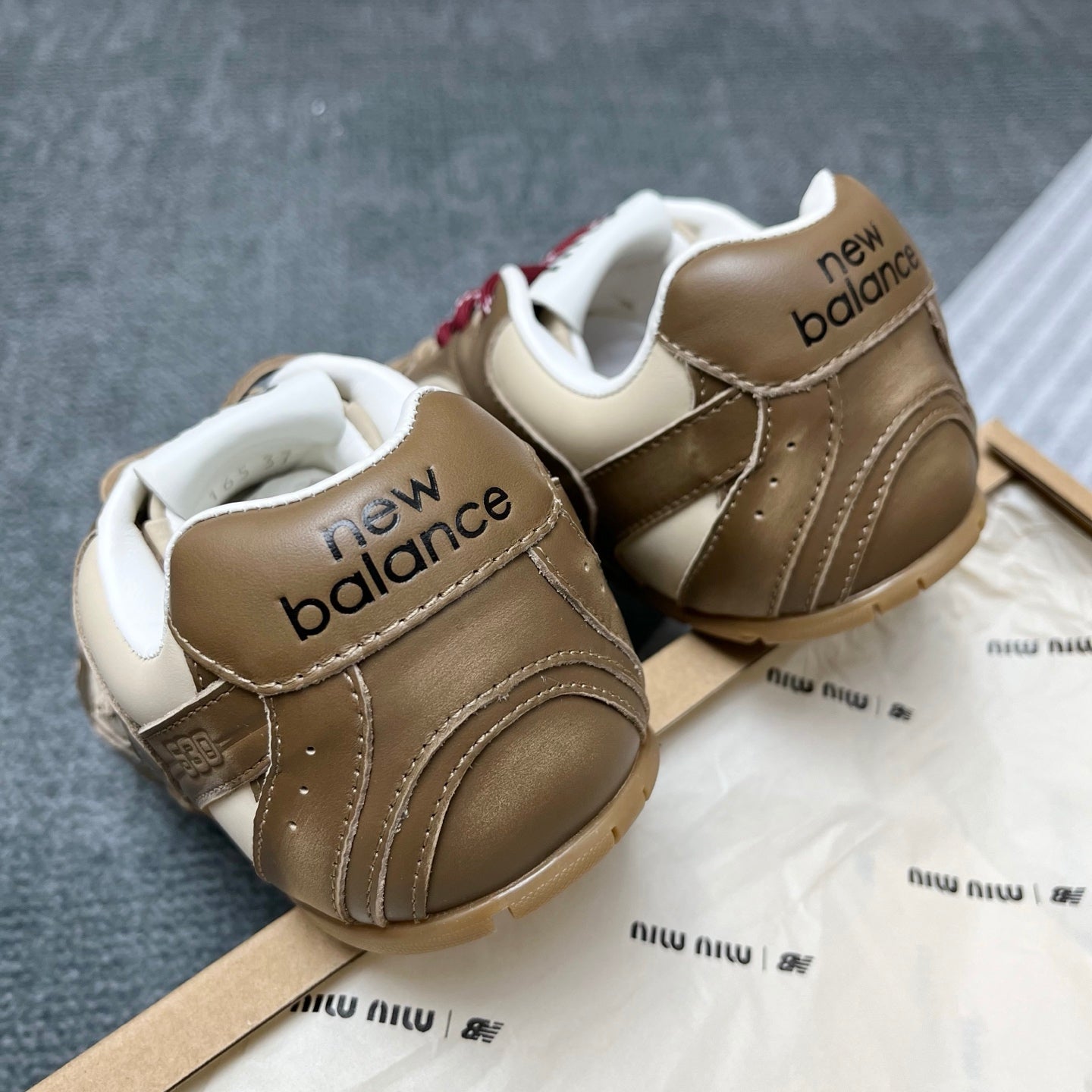 캐쥬얼 여성 슈즈 (Casual Shoes)