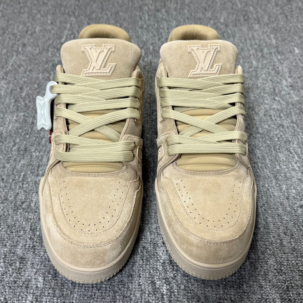 트레이너 스니커즈 (Trainer sneakers)