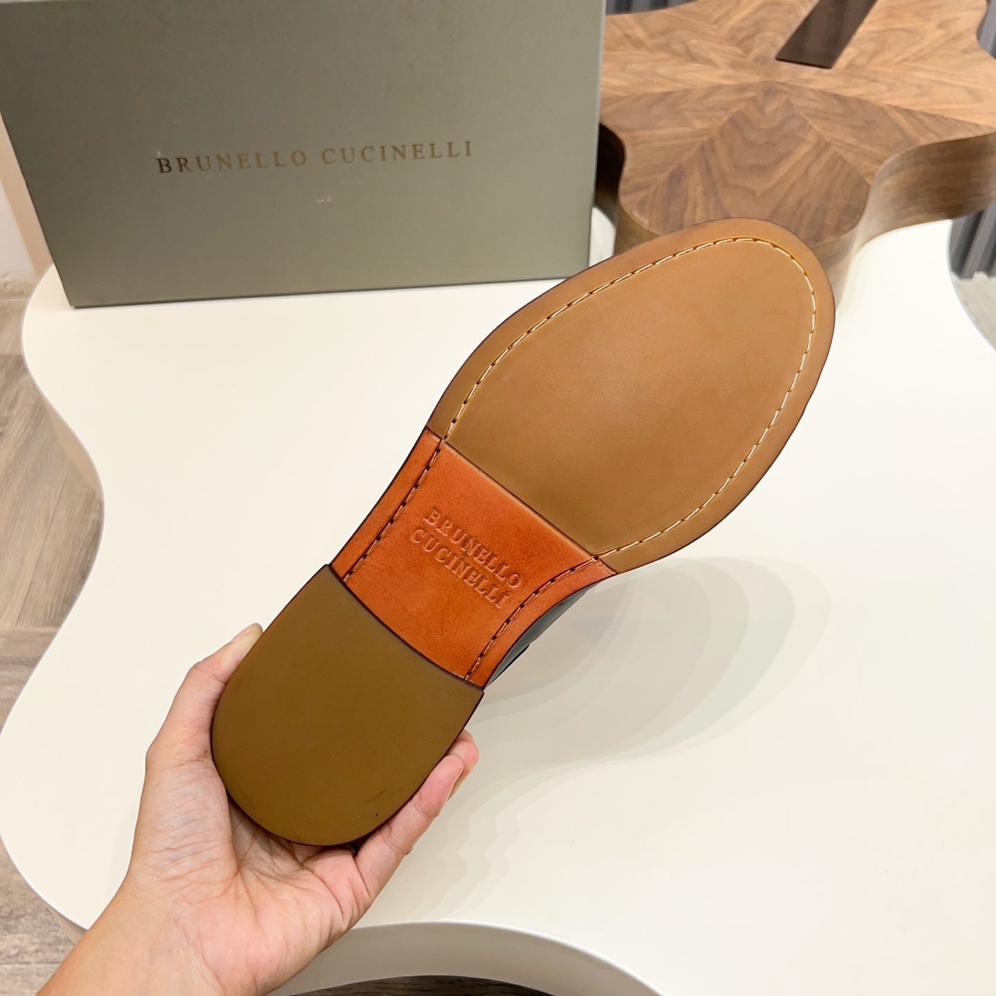 클래식 구두 (classic shoes)
