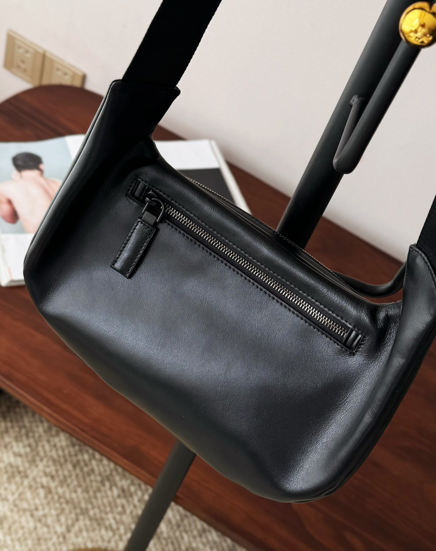 크로스바디백 (crossbody bag)