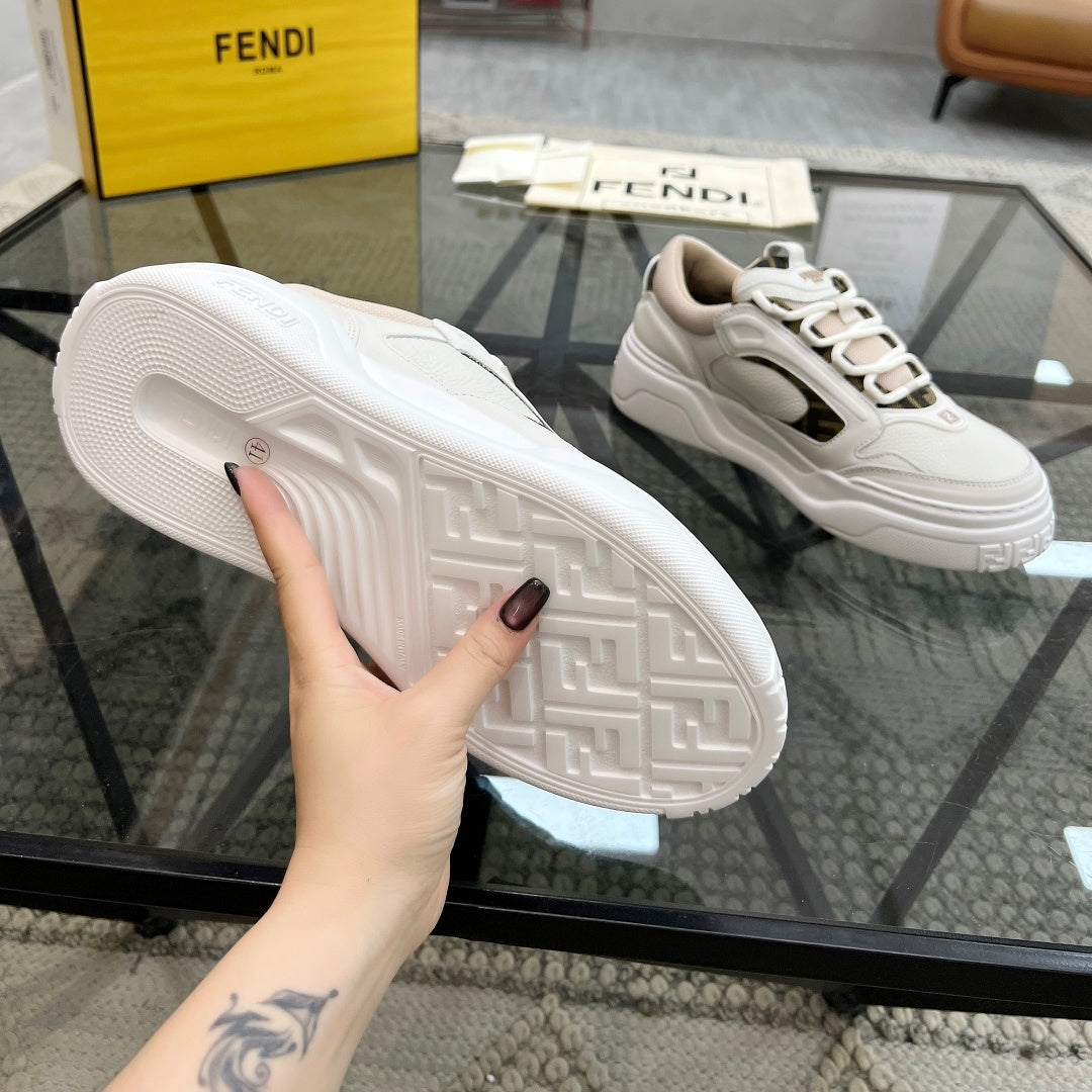 스트리트 스니커즈 (Street Sneakers)