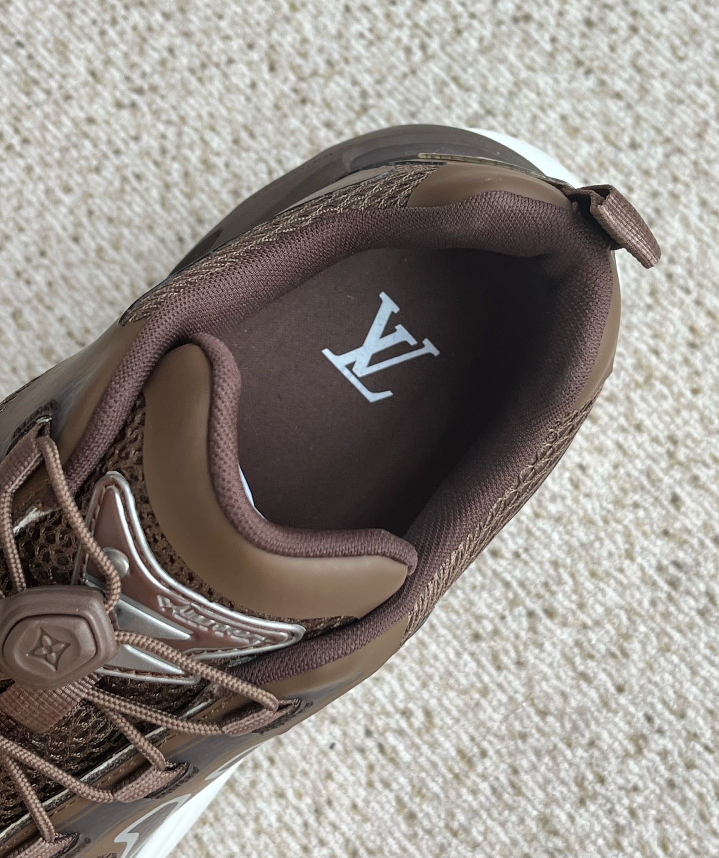 러너 스니커즈 (Runner sneakers)