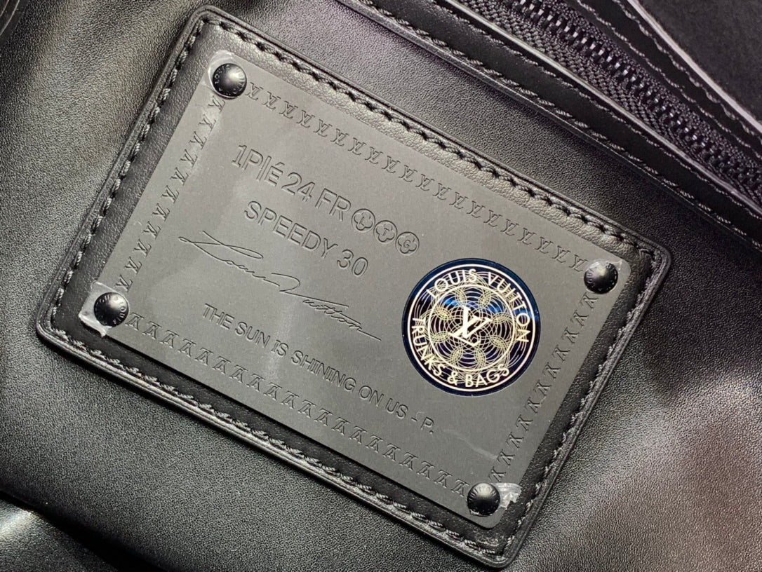 모노그램 시티백 (monogram city bag)