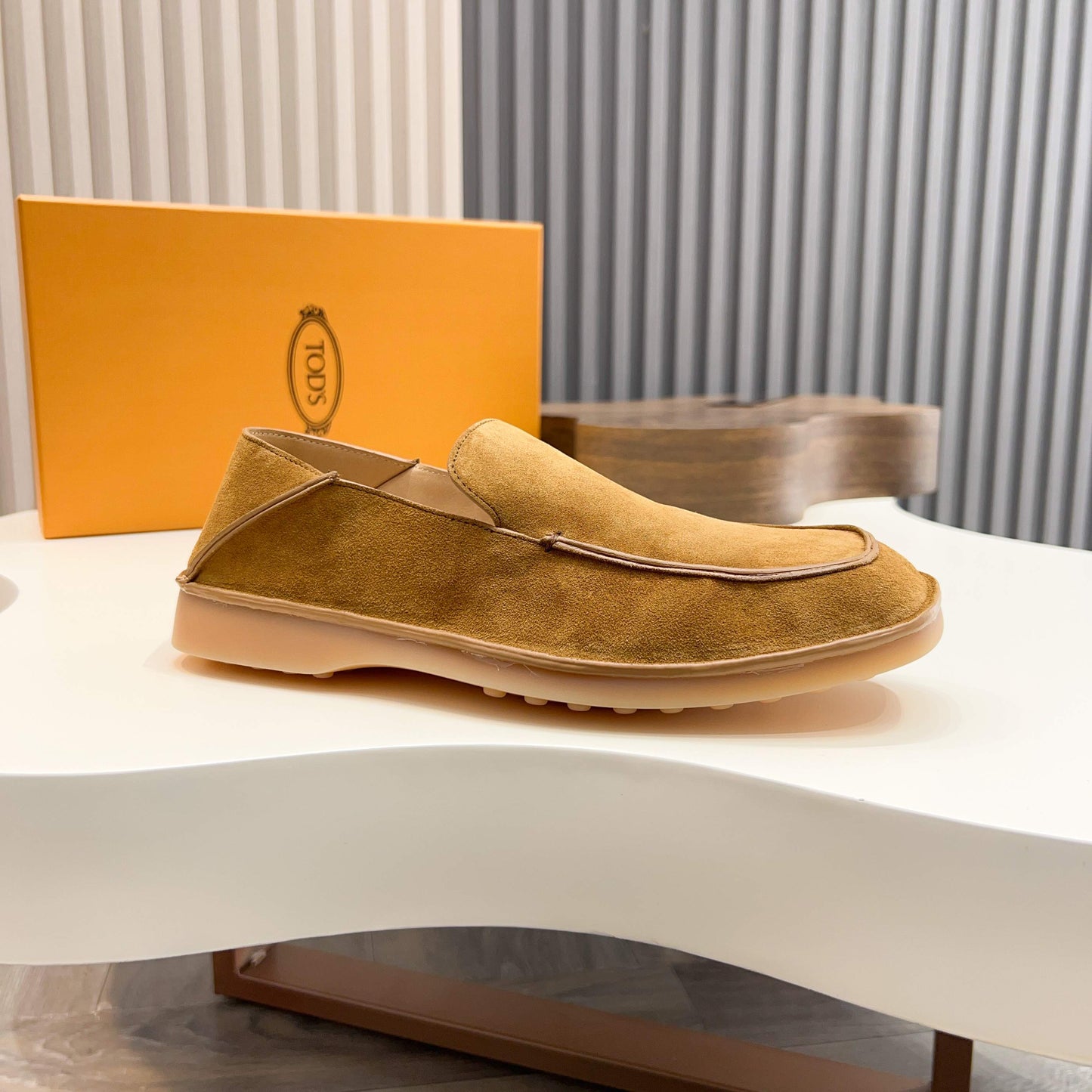 스티칭 로퍼 (Stitching loafers)