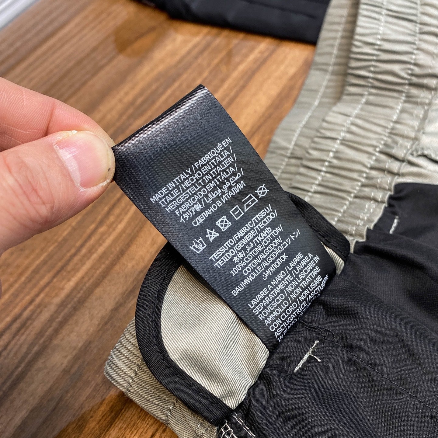 스트레이트 벨트 팬츠 (straight belted pants)