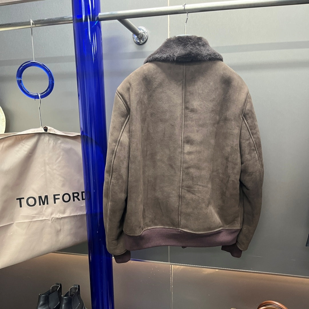 시어링 무스탕 (Shearling Mustang)