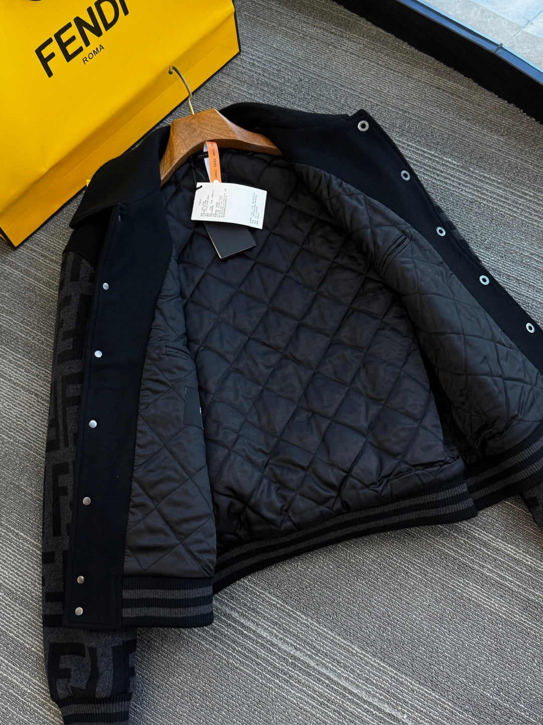 울 봄버 야구점퍼 (Wool bomber baseball jacket)