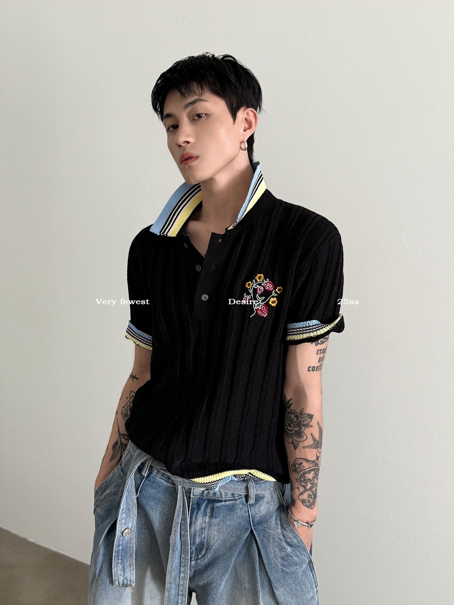 플라워 자수 폴로 셔츠