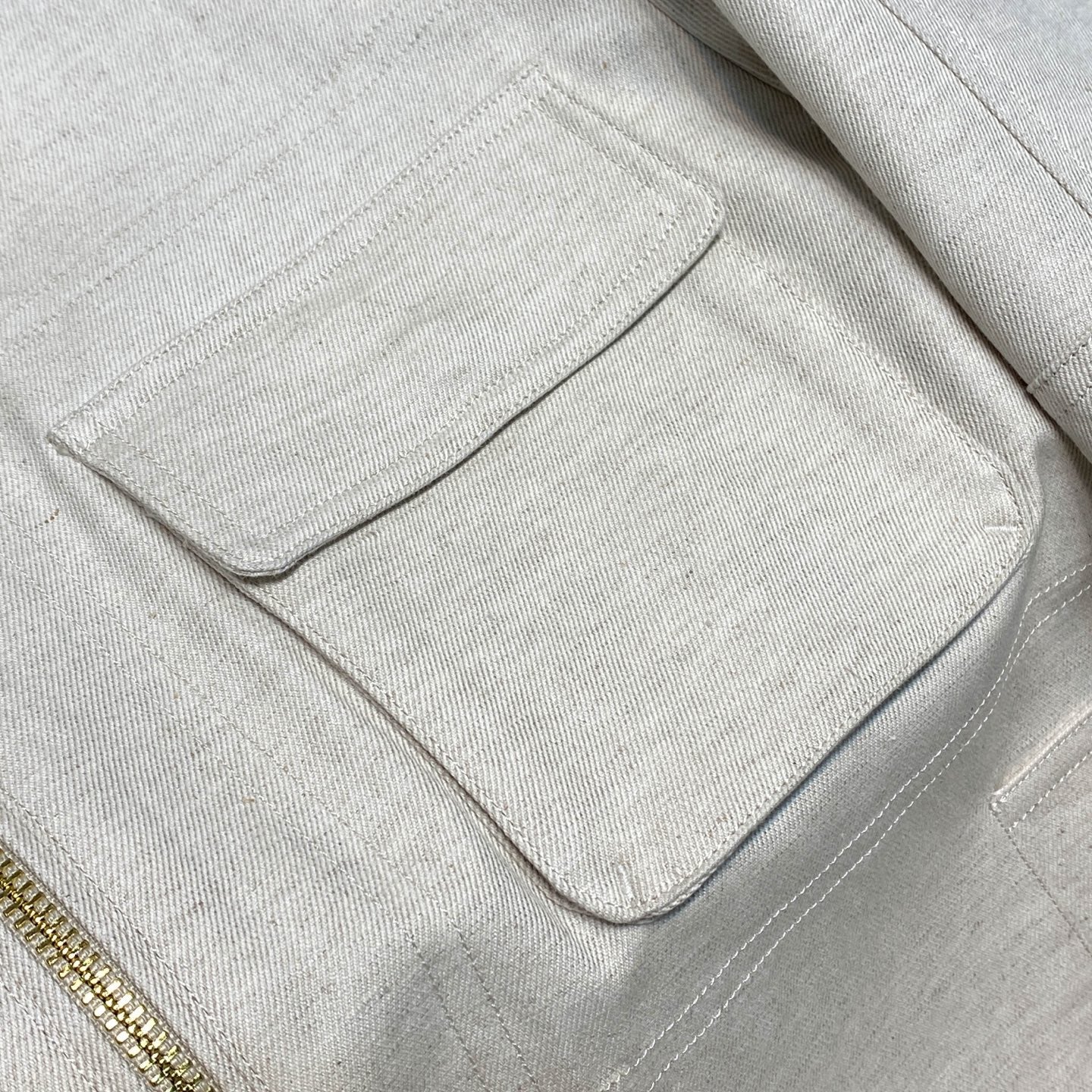 라벨 자켓 (label jacket)