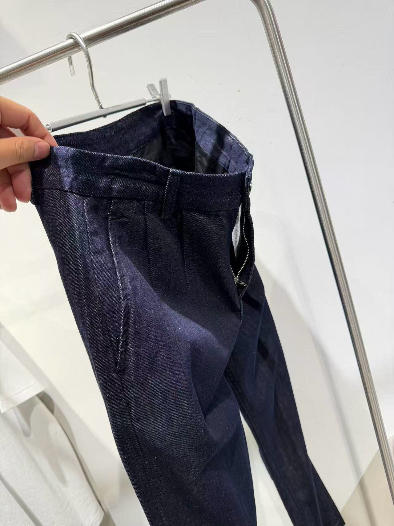 스트레이트 레그진 (straight leg jeans)