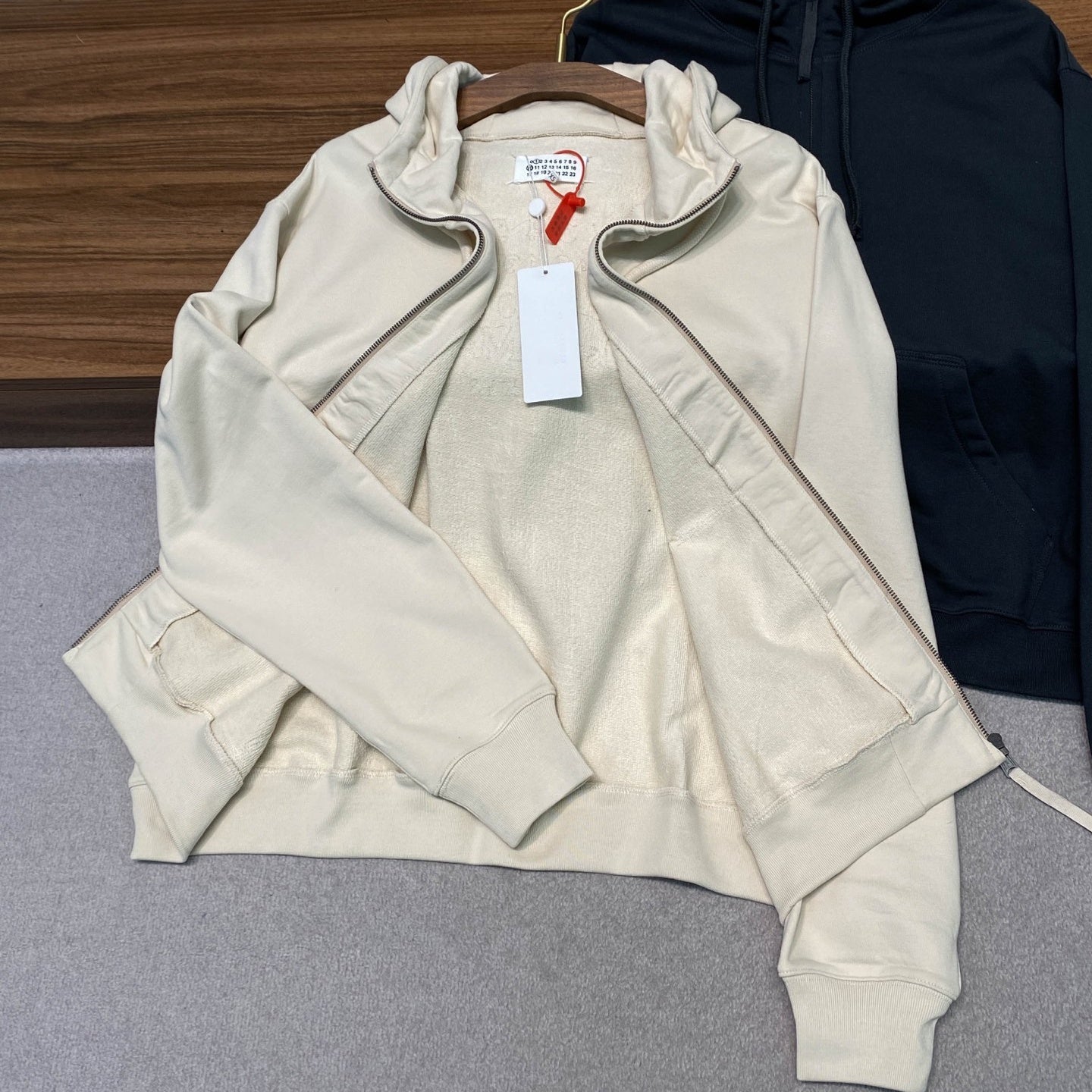 헤비웨이트 후드집업 (Heavyweight Hooded Zip-Up)