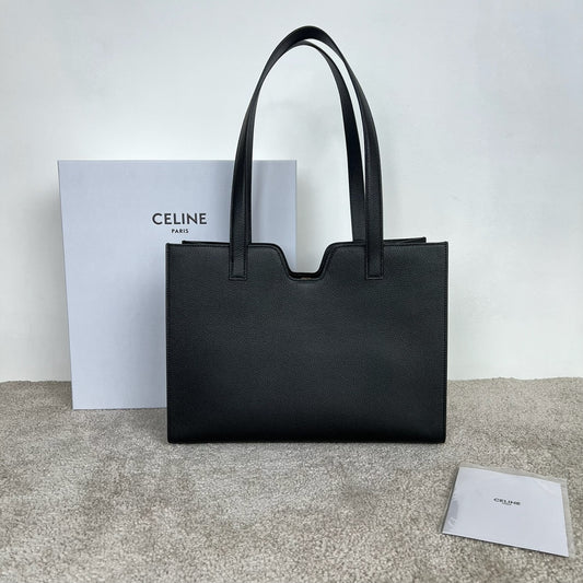 트위스트 토트백 (Twist Tote Bag)