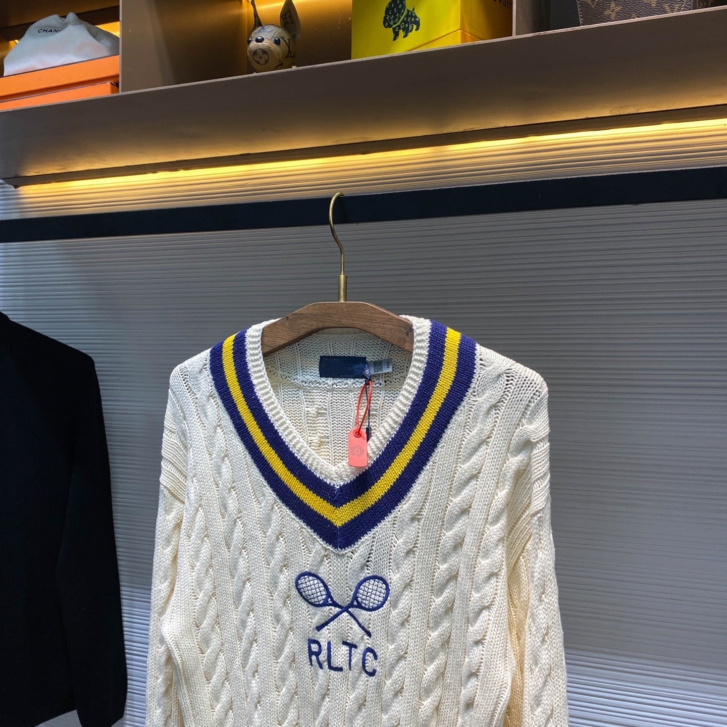 울 블렌드 스웨터 (컬러 블록 V넥)