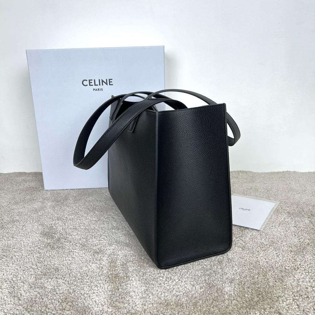 트위스트 토트백 (Twist Tote Bag)