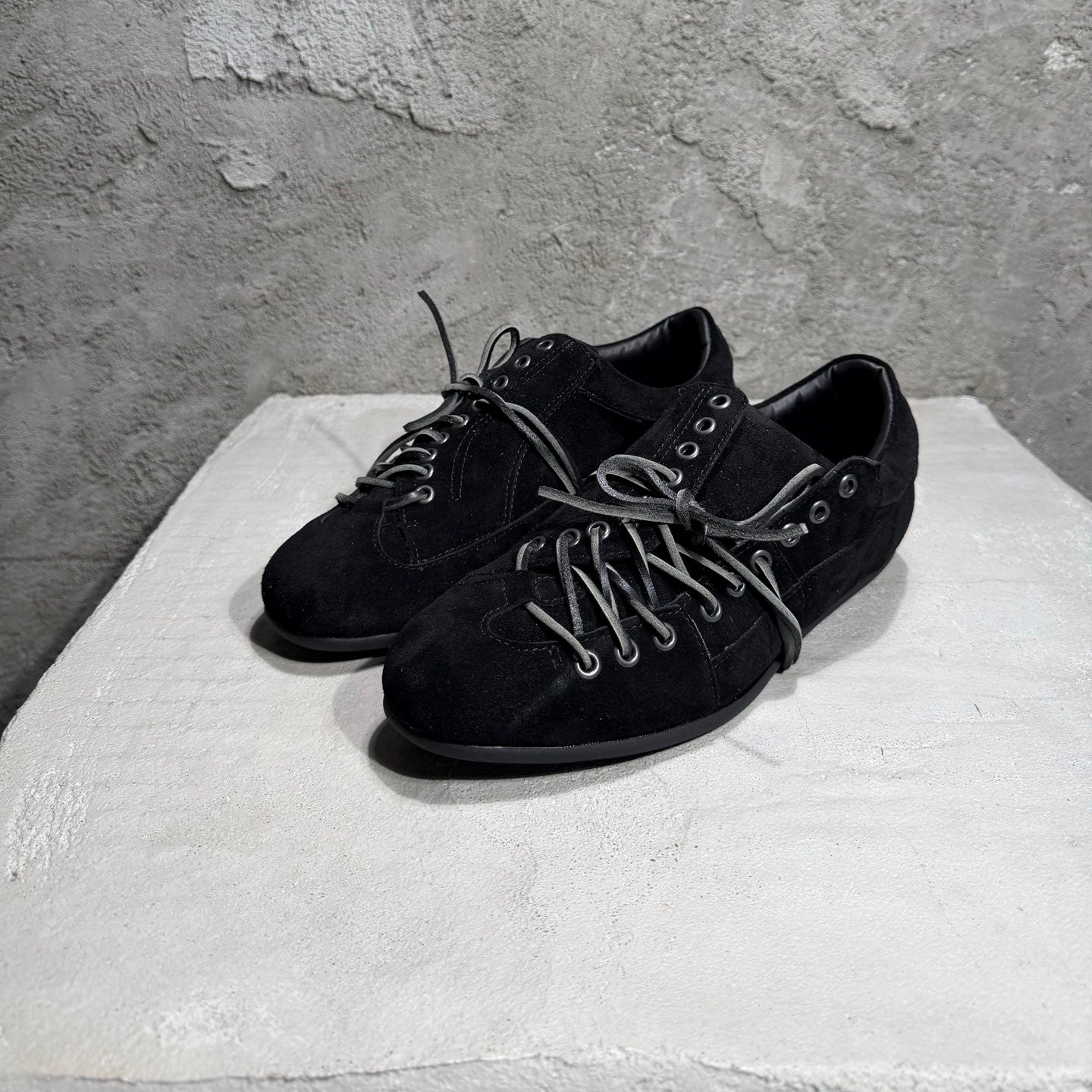 애슬레틱 스니커즈 (Athletic sneakers)