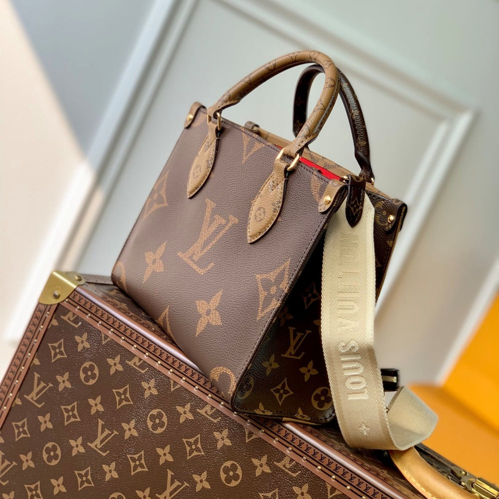 언더고 토트백 (Undergo Tote Bag)