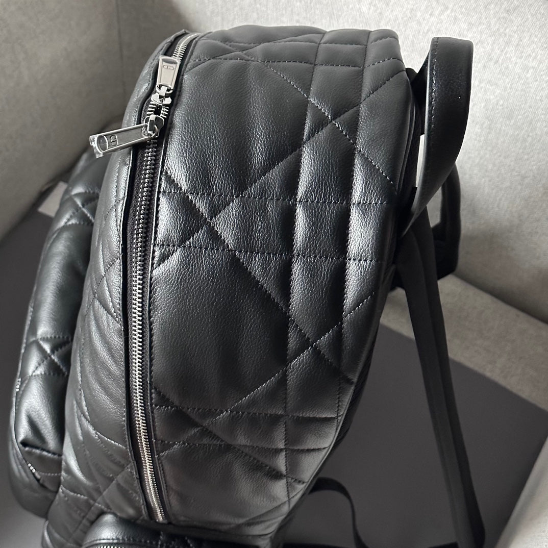 구뛰르 백팩 (Couture backpack)