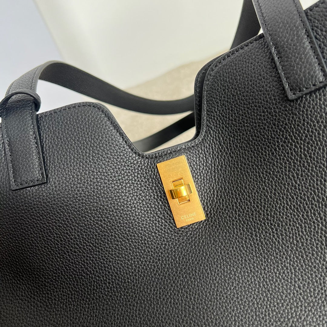 트위스트 토트백 (Twist Tote Bag)