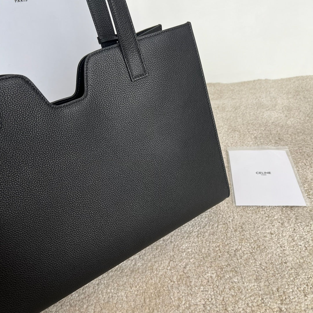 트위스트 토트백 (Twist Tote Bag)