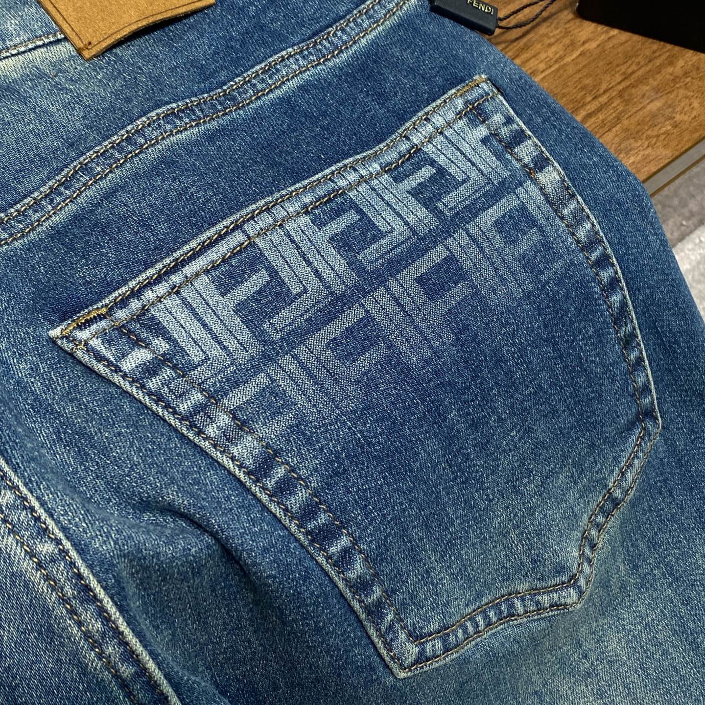 스트레치 청바지 (stretch jeans)