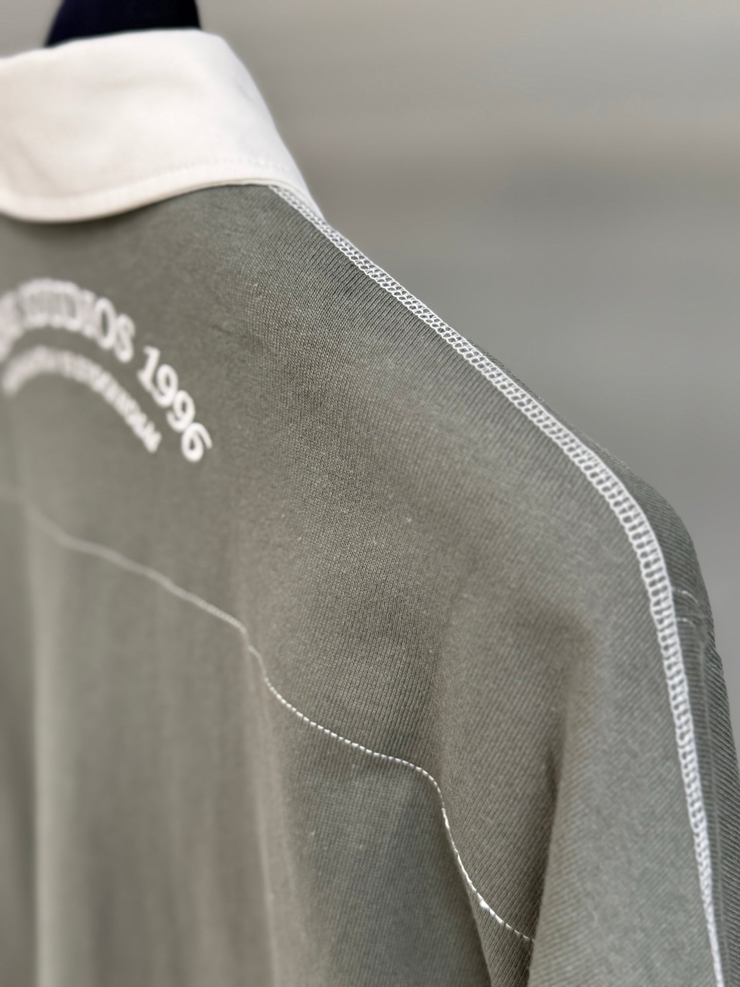 루즈 폴로탑 티셔츠 (Loose polo top T-shirt)