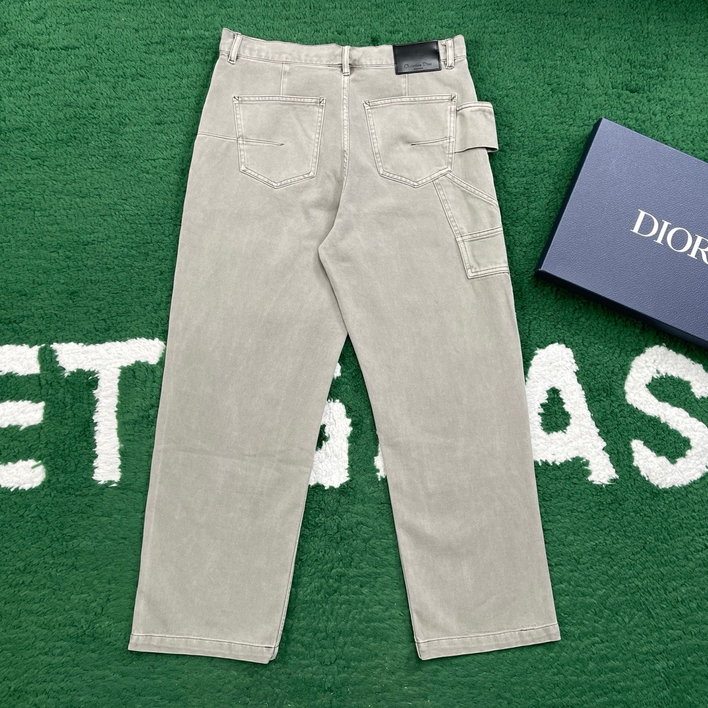 다이아몬드 청바지 (crocs jeans)