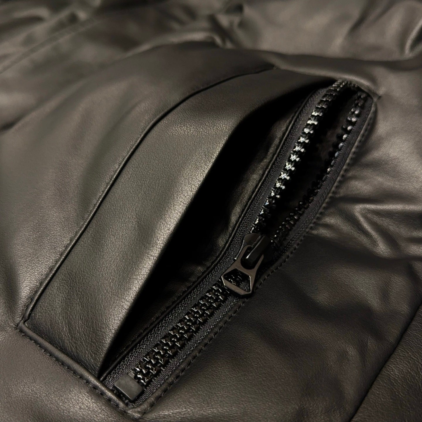 롱 트렌치 레더코트 (Long trench leather coat)